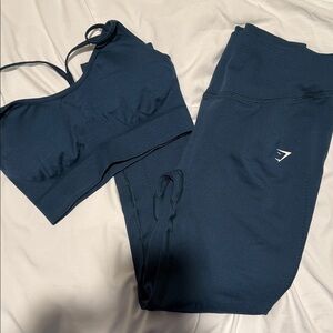 Gymshark Teal Seamless Sports Bra and Leggings – Size M